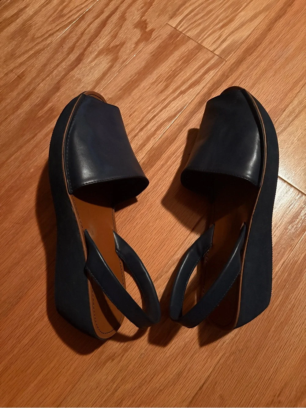 💚Kenneth Cole Navy Leather Slingback Wedge